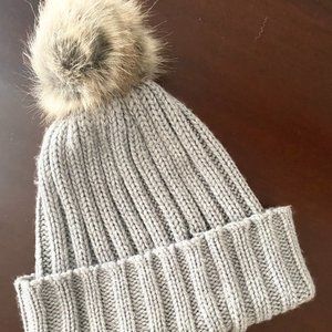Old Navy Gray Pom Pom Beanie One Size Neutrals